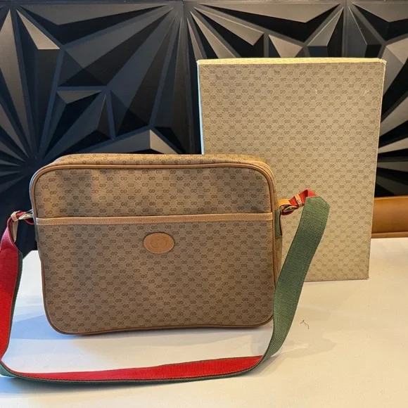 Vintage Gucci Bag with Original Box – Rare 80s Find! - Picture 1 of 7